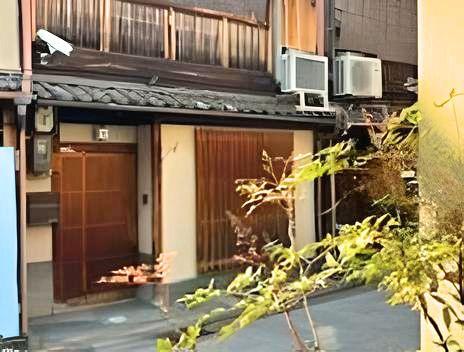 京都市東山区宮川筋四条下る宮川筋三
