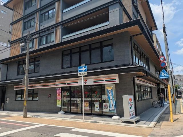 京都市中京区六角通高倉西入膝屋町