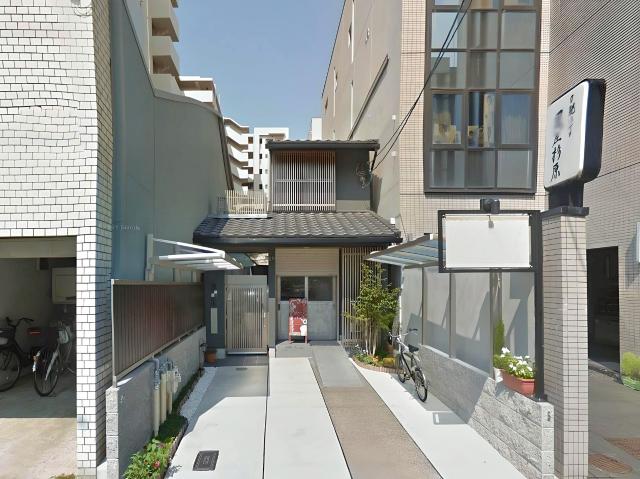 京都市中京区室町通六角下る鯉山町
