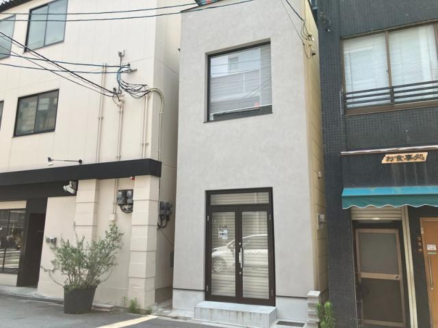 大阪市西区靱本町２