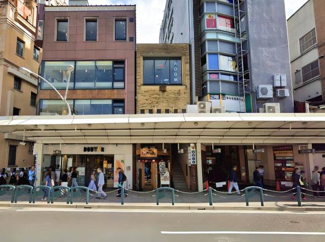 京都市下京区四条通小橋東入橋本町