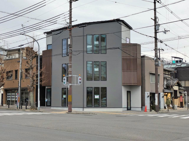 京都市左京区岡崎北御所町