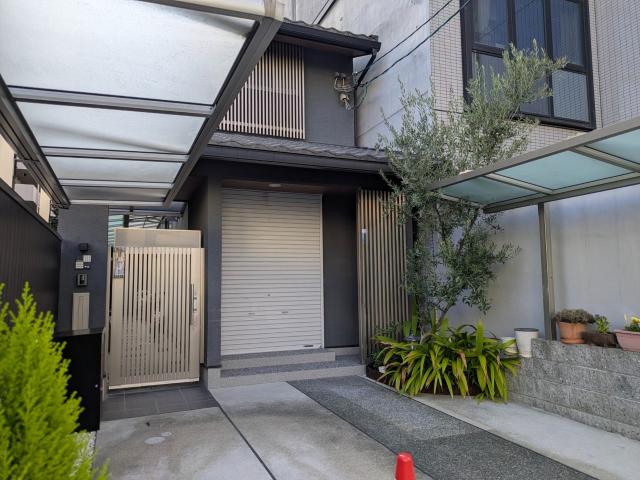 京都市中京区室町通六角下る鯉山町