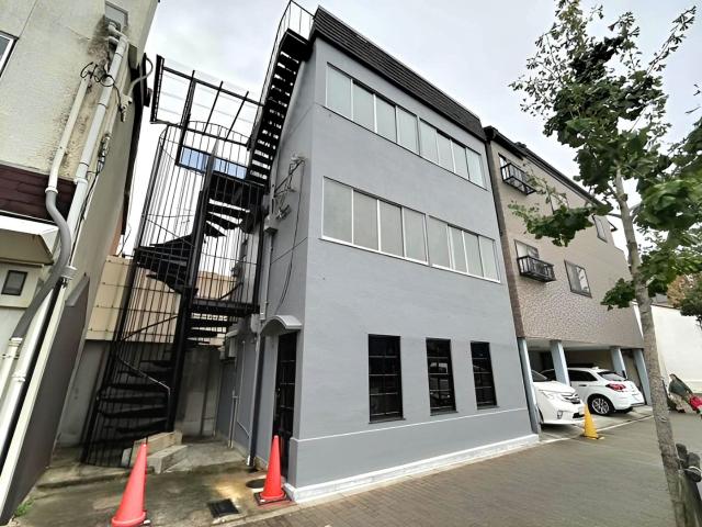 京都市上京区室町通上立売上る東入柳図子町