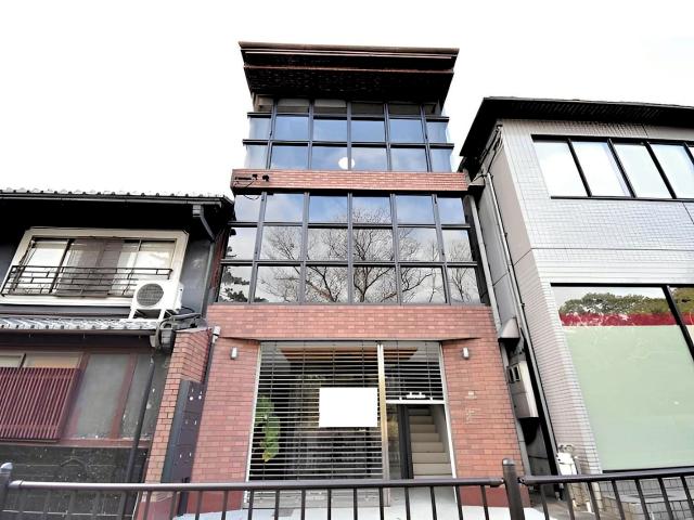 京都市上京区烏丸通椹木町上る堀松町